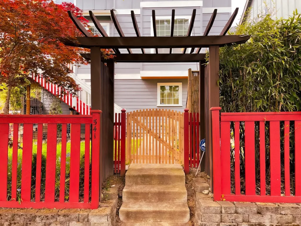 Scappoose fence builder