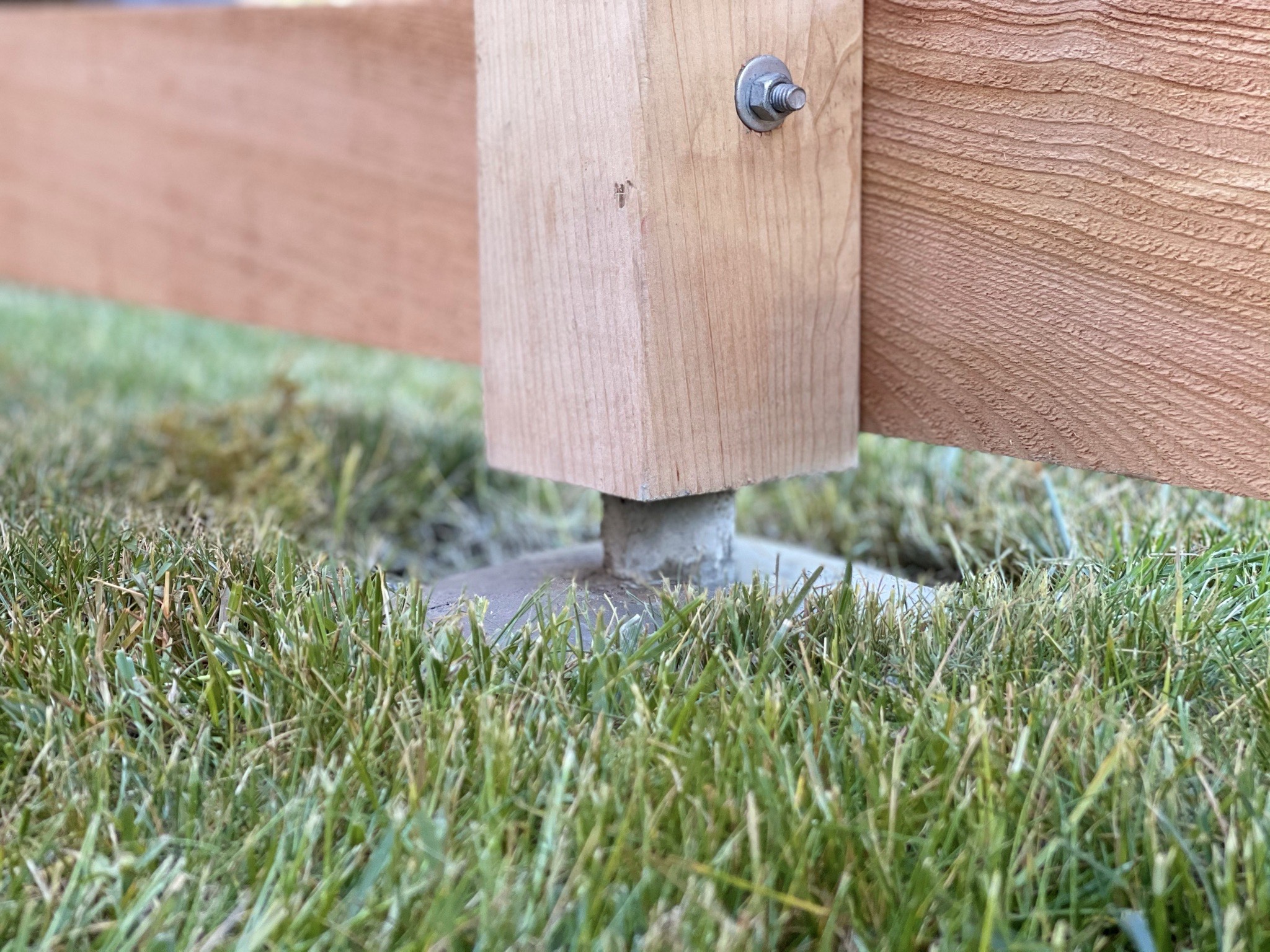 Commercial Post On Pipe Inline Fence