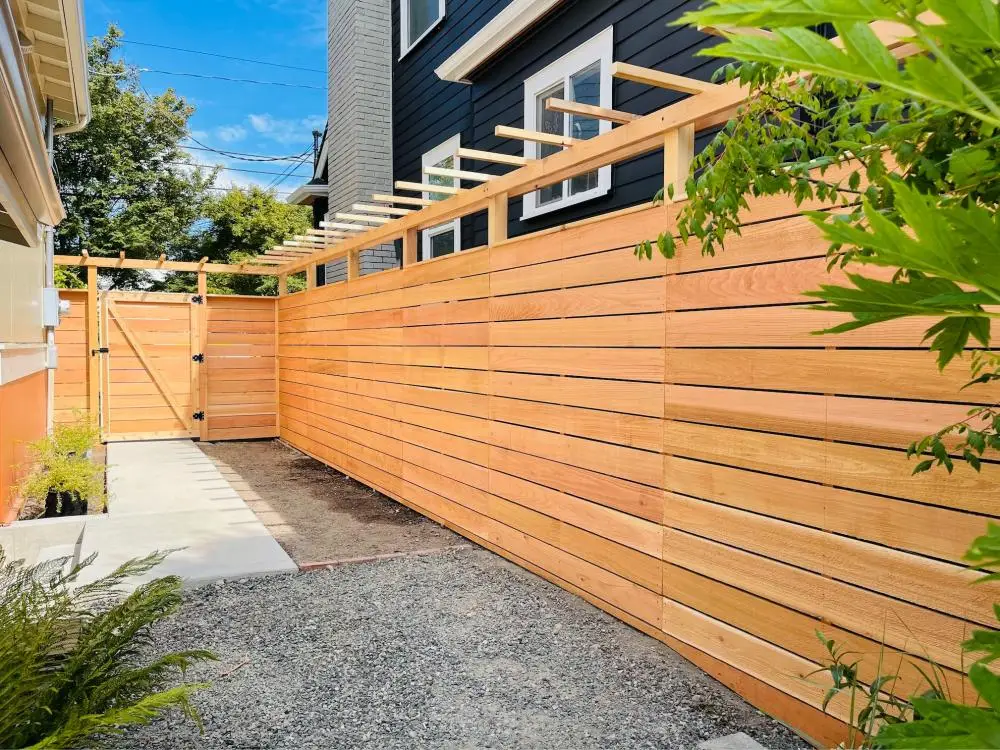 Commercial & Residential Fences