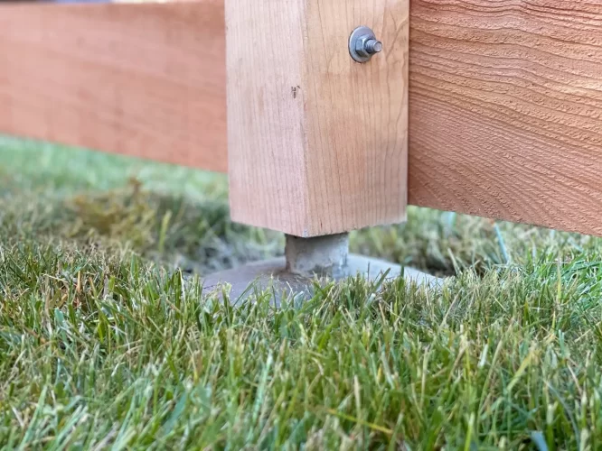 Commercial Cedar Post on Pipe